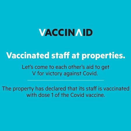 Vaccinated Staff- Oyo Flagship 60526 Five Star Grand Shamshabad Exterior foto